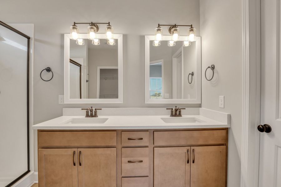 Wassaw – Owner’s Bathroom Dual Vanity Wassaw – Owner’s Bathroom Dual Vanity