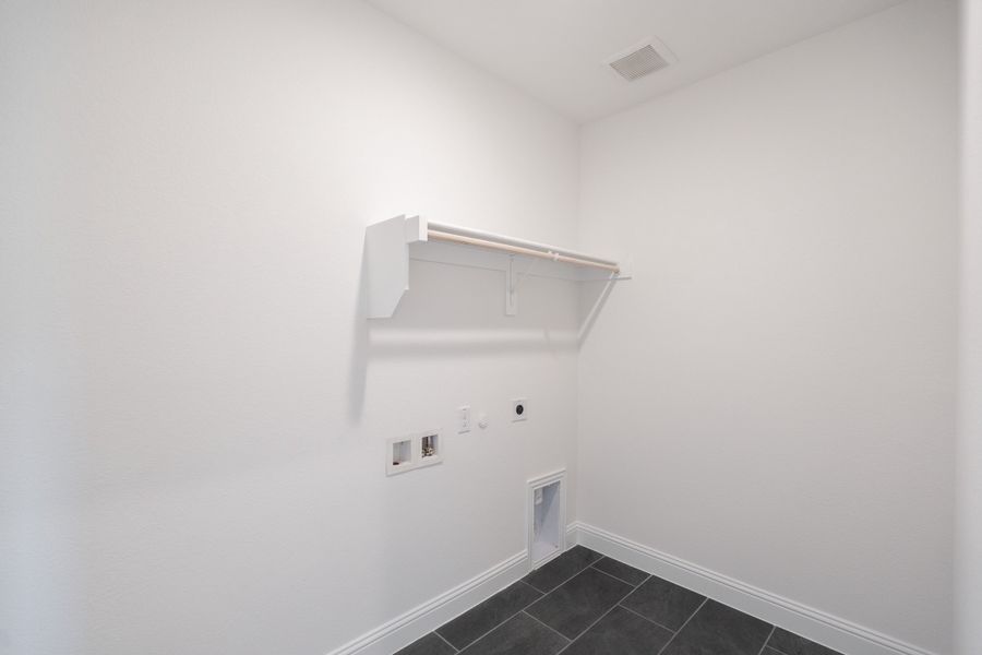 Spacious, unfurnished interior of a new home in Enclave at Legacy Hills, Celina (Image 21). Spacious, unfurnished interior of a new home in Enclave at Legacy Hills, Celina (Image 21).