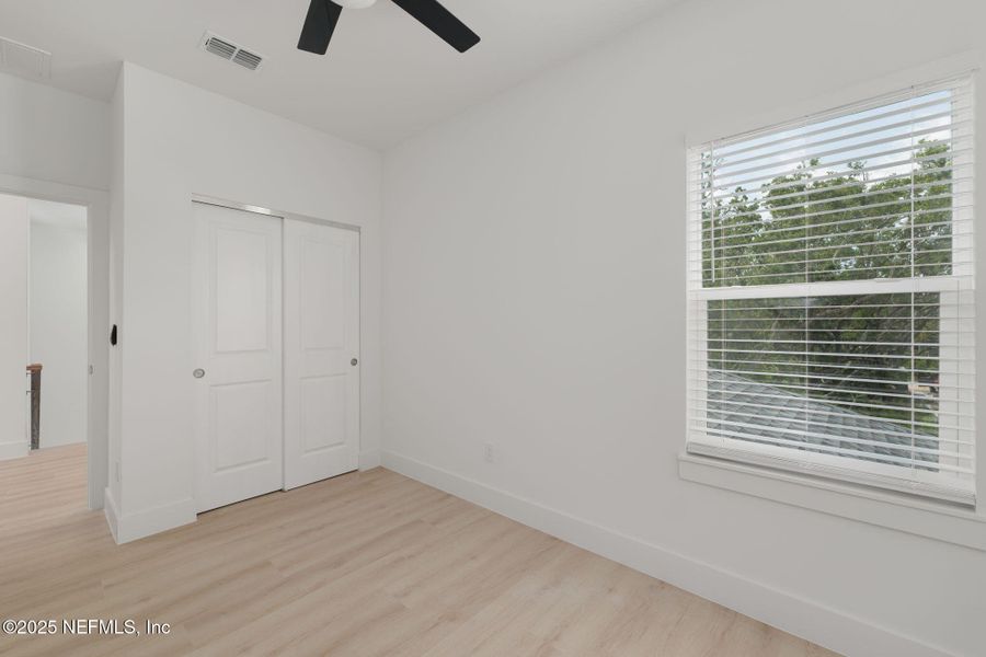 Spacious, unfurnished interior of a new home in , St. Augustine (Image 10).