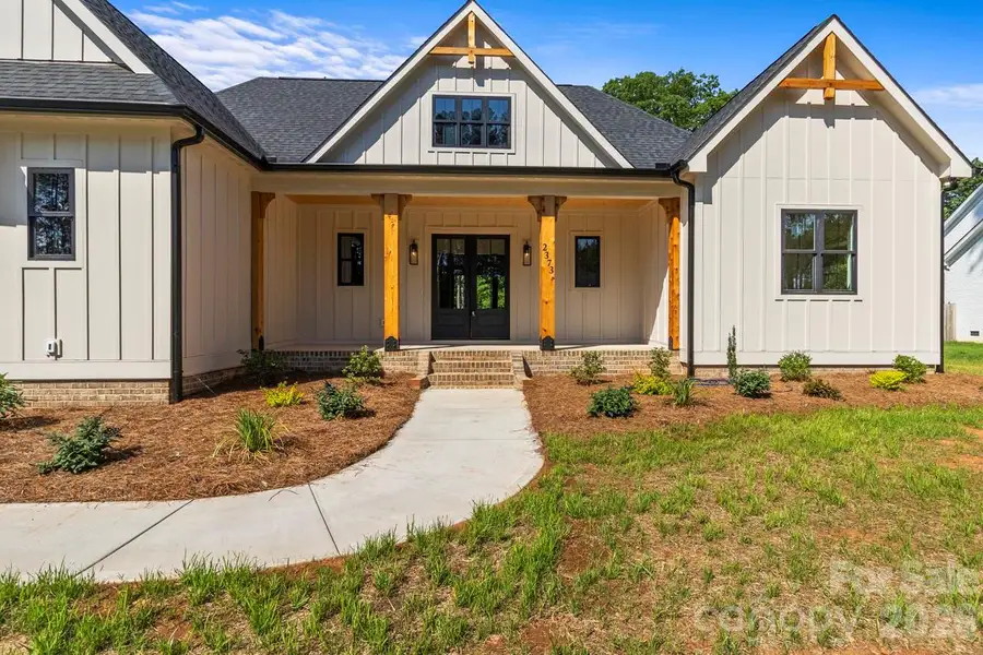 Image 47 of a home in .