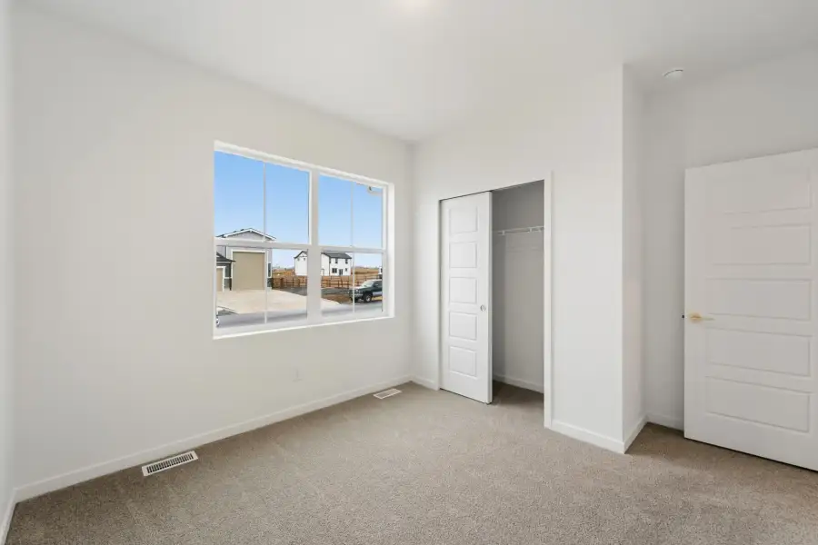Spacious, unfurnished interior of a new home in Hudson Hills, Hudson (Image 25).