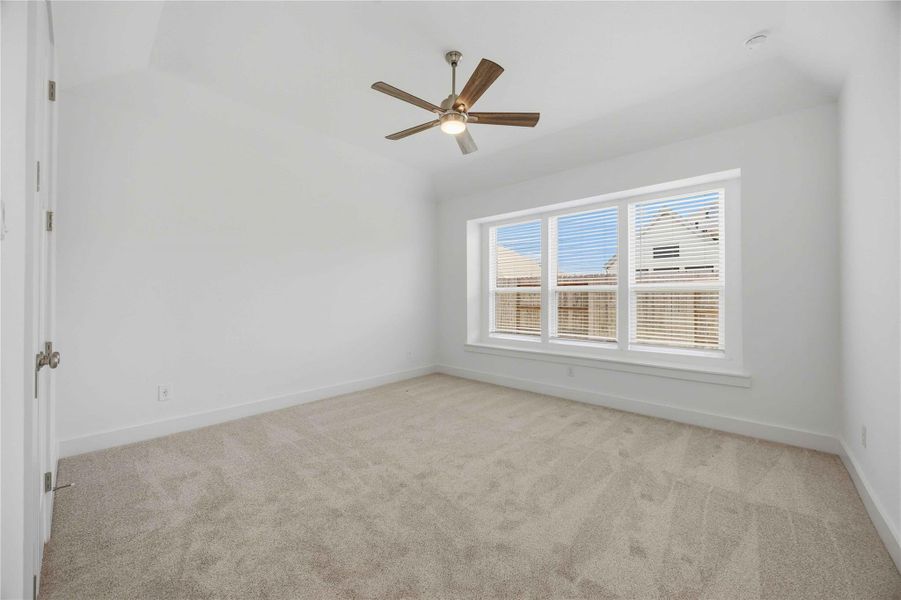 Spacious, unfurnished interior of a new home in Arabella on the Prairie, Richmond (Image 16).