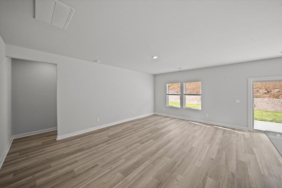 Spacious, unfurnished interior of a new home in Collier Ridge, Moore (Image 13). Spacious, unfurnished interior of a new home in Collier Ridge, Moore (Image 13).