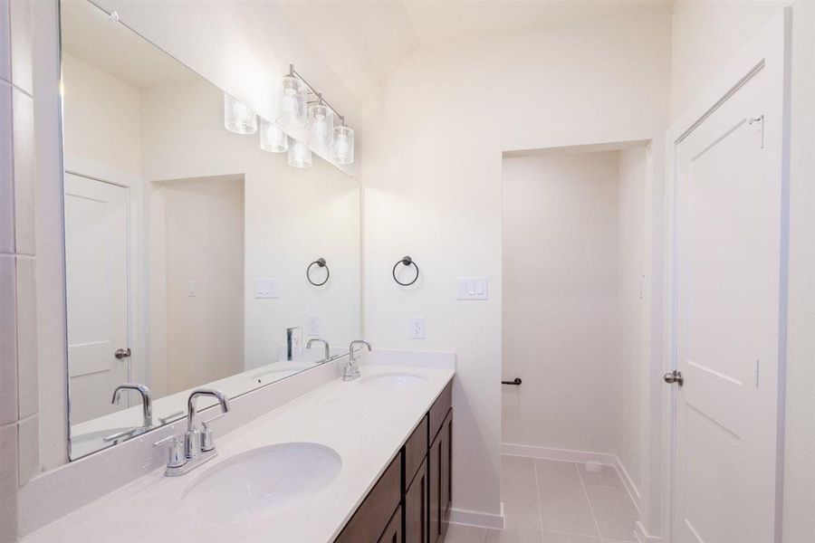 Furnished interior view inside a new home in , Houston (Image 4).