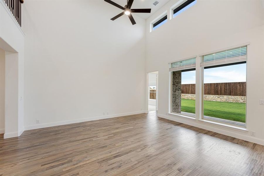 Spacious, unfurnished interior of a new home in Wildflower Ranch 60-65, Fort Worth (Image 26). Spacious, unfurnished interior of a new home in Wildflower Ranch 60-65, Fort Worth (Image 26).