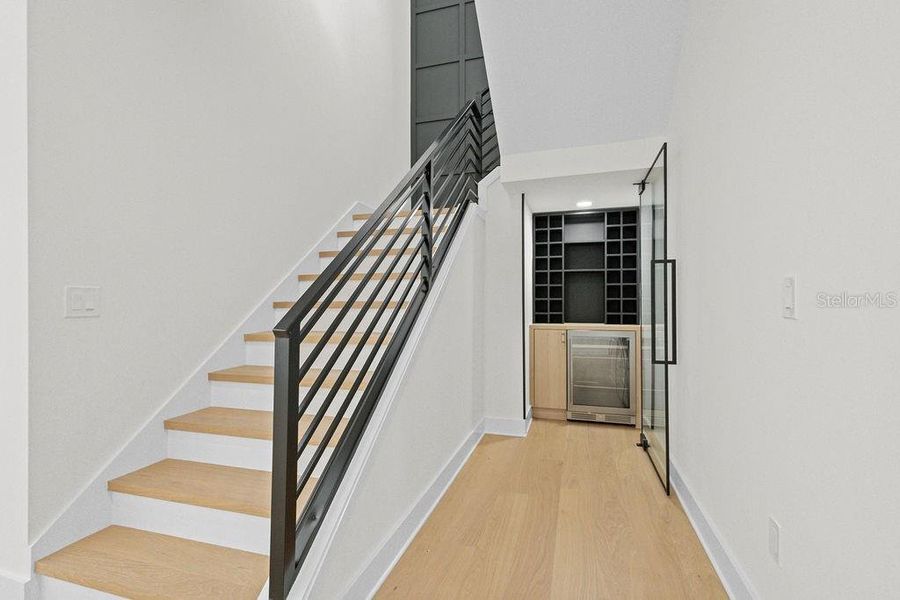 Spacious, unfurnished interior of a new home in , Tampa (Image 17).