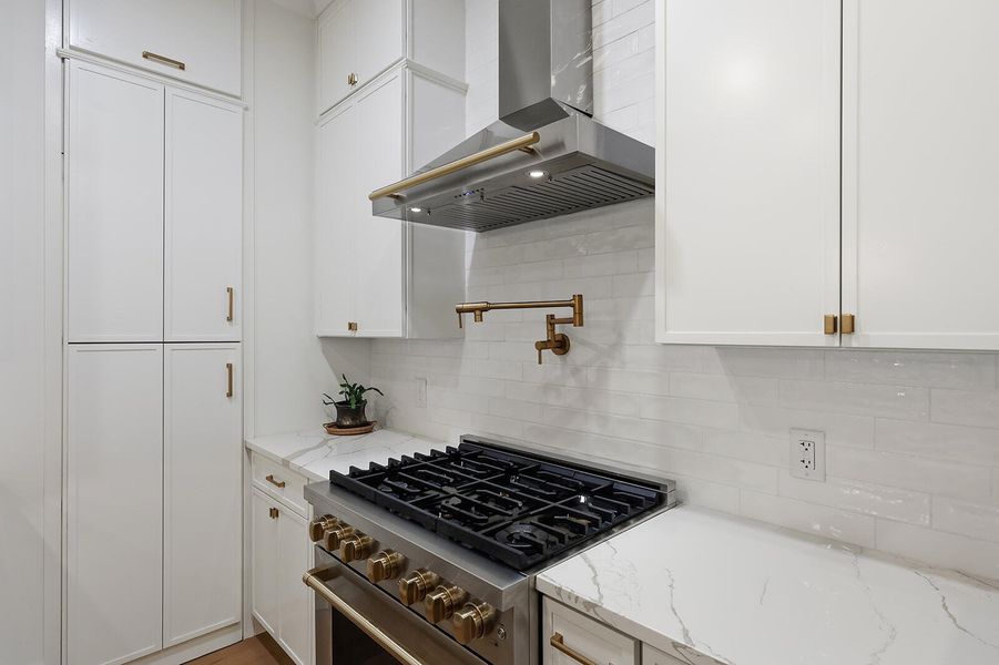 Image 87 of a home in .
