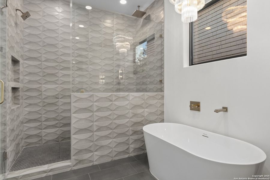 Furnished interior view inside a new home in , Alamo Heights (Image 34). Furnished interior view inside a new home in , Alamo Heights (Image 34).