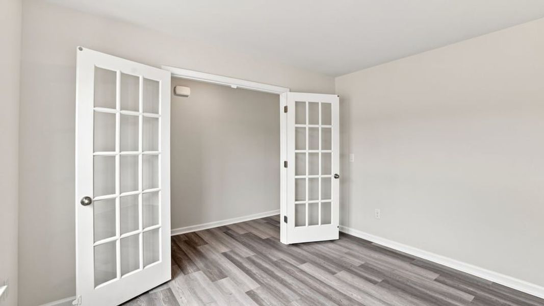 Spacious, unfurnished interior of a new home in Lakestone, Woodruff (Image 16).