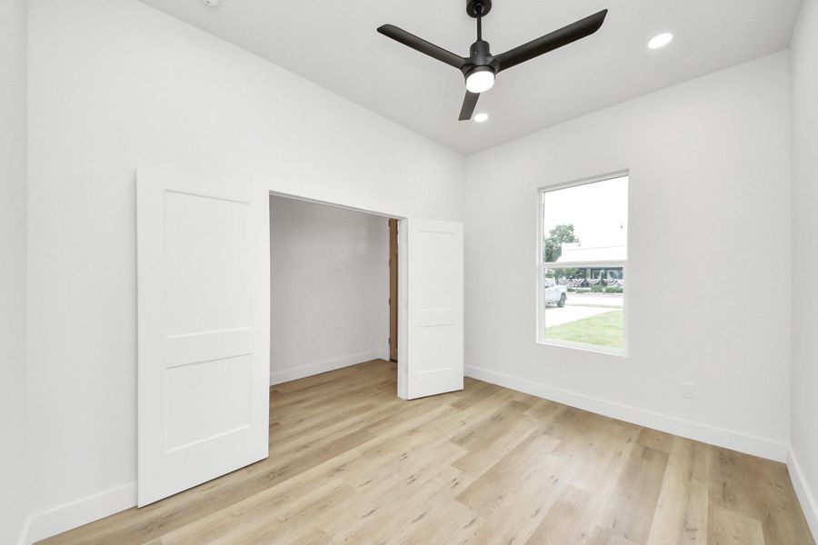 Image 11 of a home in .