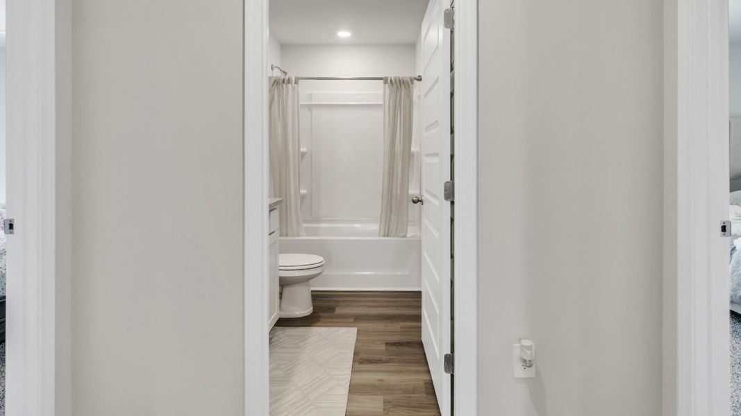 Spacious, unfurnished interior of a new home in Bailey Park, Fayetteville (Image 21).