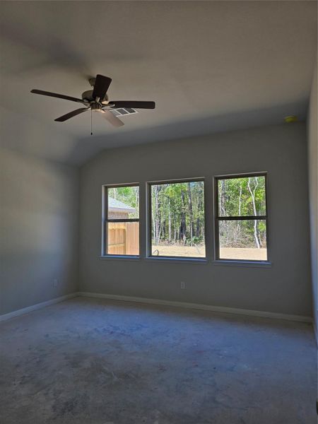 Image 11 of a home in Sundance Cove - Paintbrush Collection.