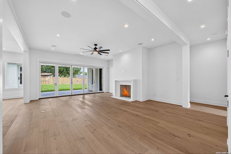 Spacious, unfurnished interior of a new home in , Alamo Heights (Image 42).