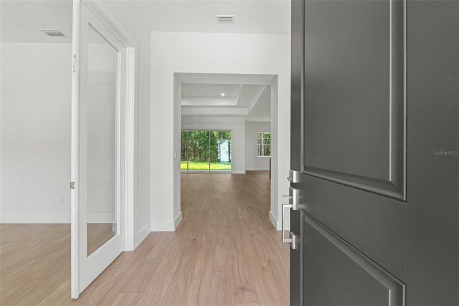 Spacious, unfurnished interior of a new home in Southern Hills Plantation, Brooksville (Image 45). Spacious, unfurnished interior of a new home in Southern Hills Plantation, Brooksville (Image 45).