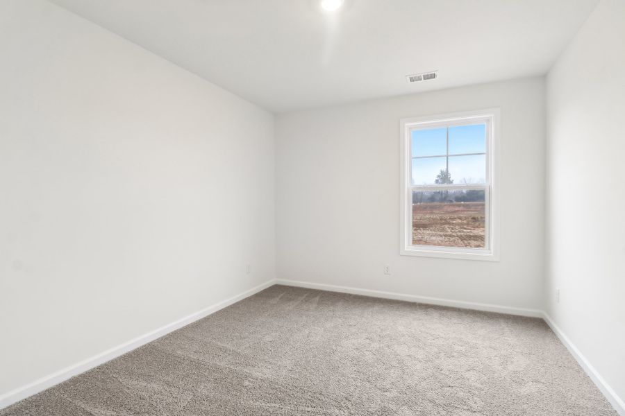 Spacious, unfurnished interior of a new home in Portrait Hills, Aiken (Image 13).