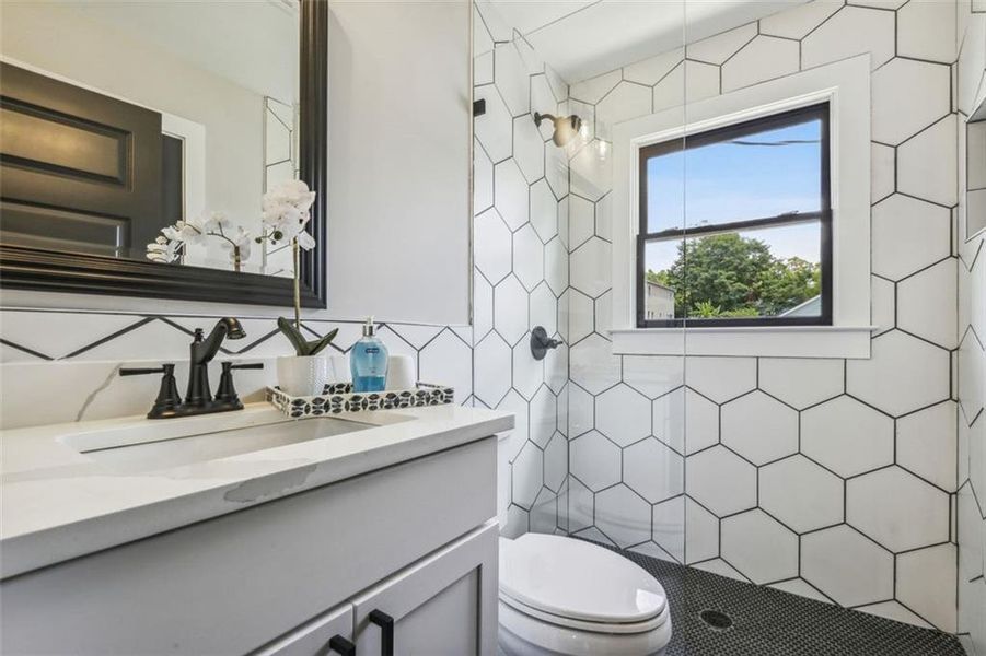 Furnished interior view inside a new home in , Atlanta (Image 17). Furnished interior view inside a new home in , Atlanta (Image 17).