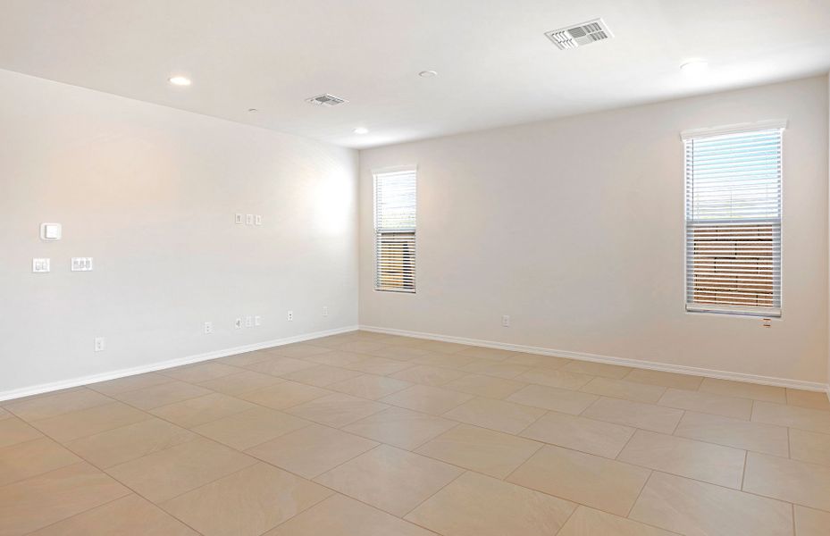 Spacious, unfurnished interior of a new home in Vistoso Canyon Estates, Oro Valley (Image 16). Spacious, unfurnished interior of a new home in Vistoso Canyon Estates, Oro Valley (Image 16).