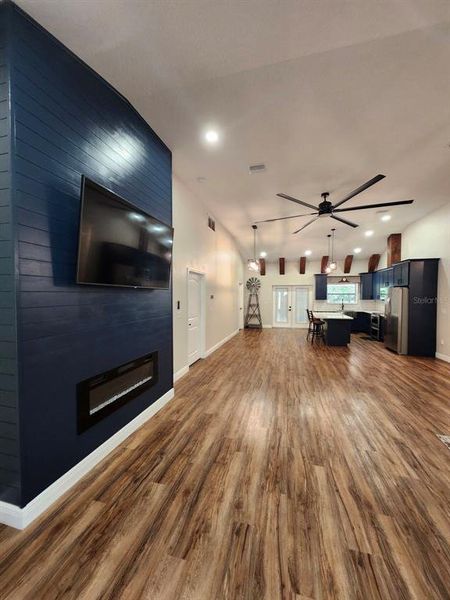 Spacious, unfurnished interior of a new home in , Hudson (Image 28).