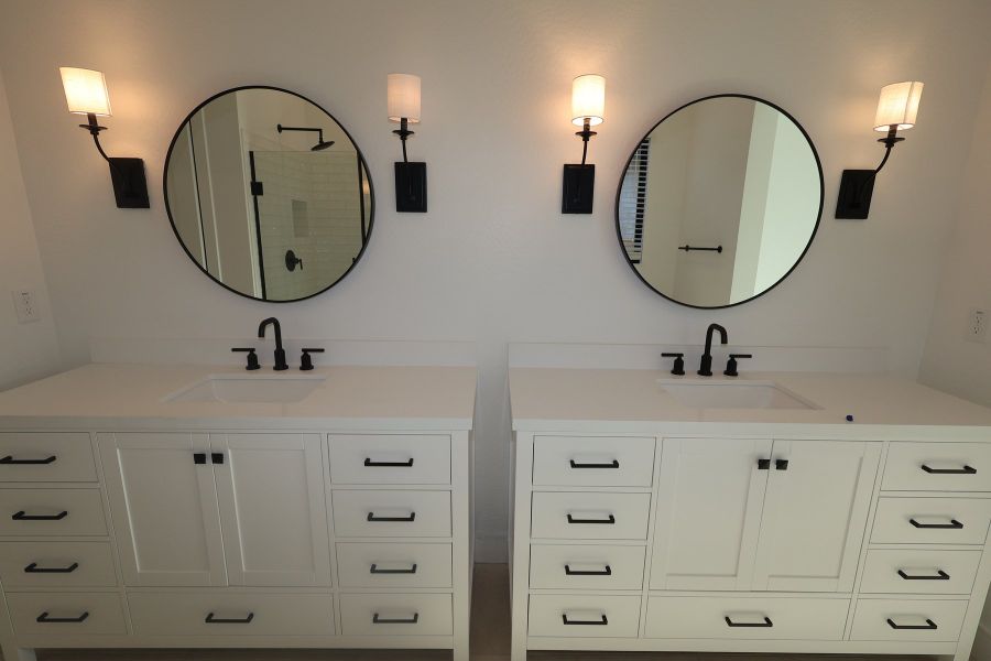Furnished interior view inside a new home in Edgewood, San Tan Valley (Image 9).