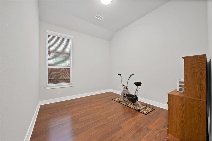 Spacious, unfurnished interior of a new home in , Fate (Image 33).
