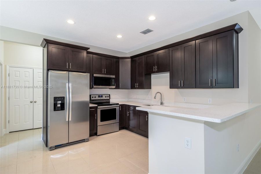 Furnished interior view inside a new home in , Kissimmee (Image 16).