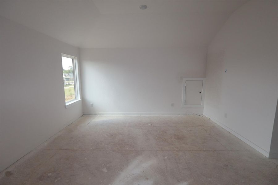 Spacious, unfurnished interior of a new home in Indian Springs, Crosby (Image 14).