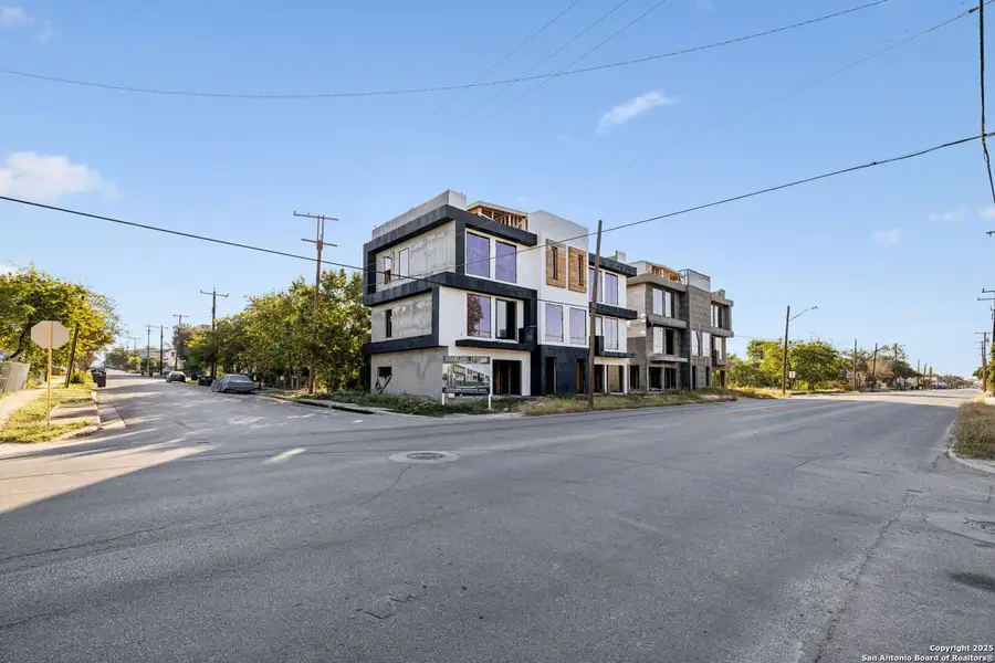 Condo located in San Antonio, TX showcasing its design and architecture (Image 7). Condo located in San Antonio, TX showcasing its design and architecture (Image 7).