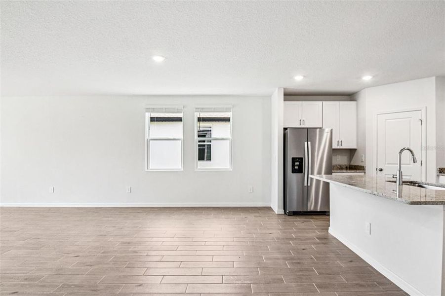 Spacious, unfurnished interior of a new home in Two Rivers - Classic Series, Zephyrhills (Image 25).