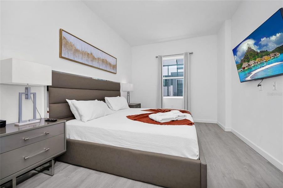 Furnished interior view inside a new home in , Davenport (Image 23).