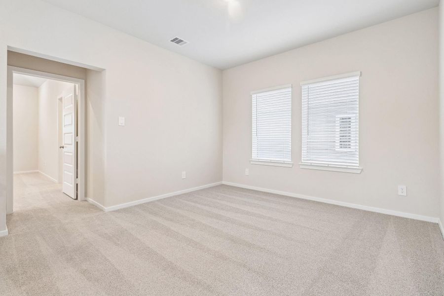Spacious, unfurnished interior of a new home in Cole Creek Crossing, Houston (Image 21). Spacious, unfurnished interior of a new home in Cole Creek Crossing, Houston (Image 21).