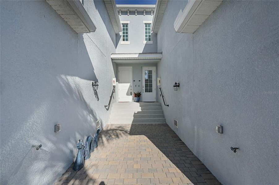 Exterior details and patio area of a home in , Punta Gorda (Image 3).