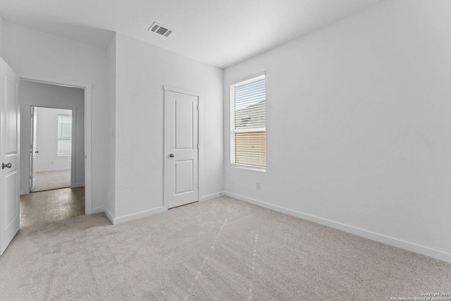 Spacious, unfurnished interior of a new home in , New Braunfels (Image 22).