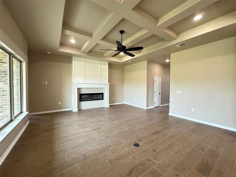 Spacious, unfurnished interior of a new home in , Lorena (Image 20).