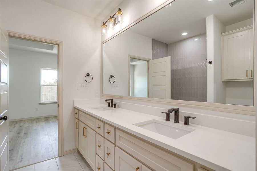 Furnished interior view inside a new home in , Granbury (Image 8). Furnished interior view inside a new home in , Granbury (Image 8).