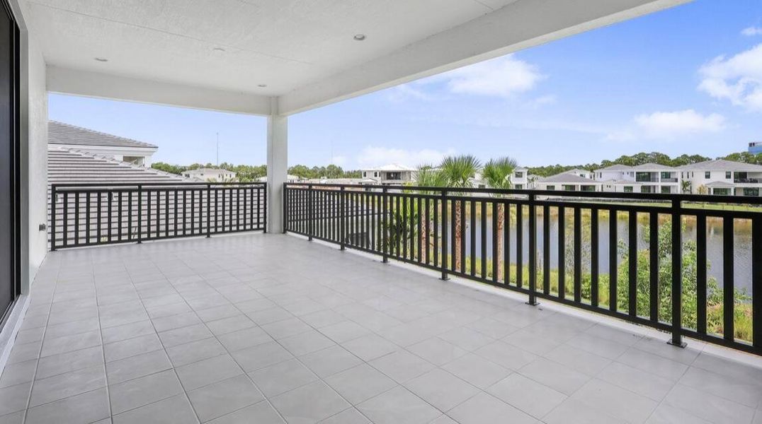 Spacious, unfurnished interior of a new home in Artistry Palm Beach, Palm Beach Gardens (Image 38). Spacious, unfurnished interior of a new home in Artistry Palm Beach, Palm Beach Gardens (Image 38).