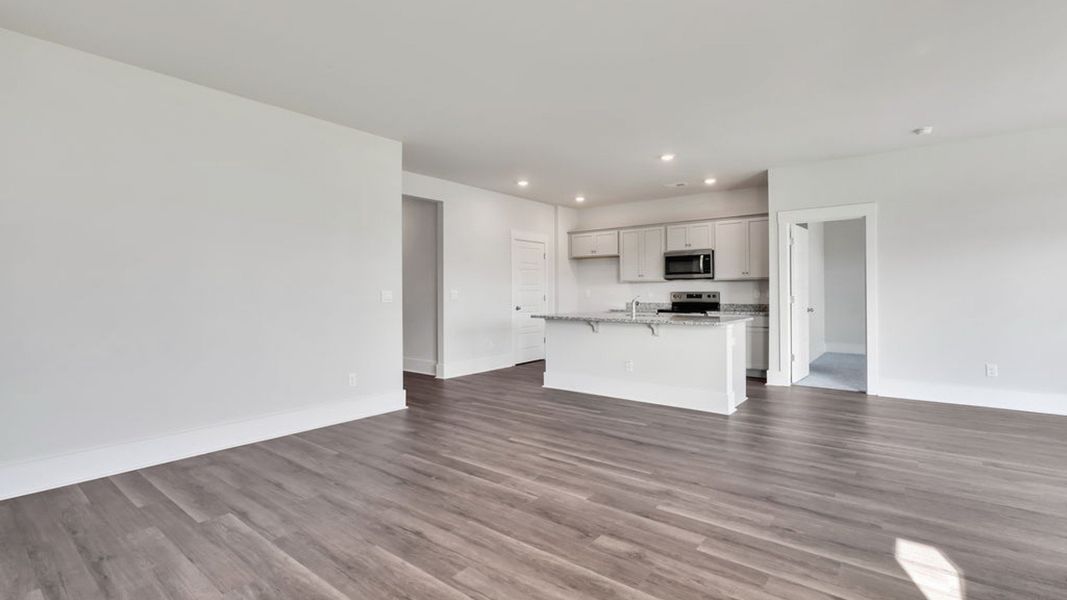 Representative unfurnished interior of a home built from the ACADIA by D.R. Horton in Rolling Hills, Bolivia (Image 27).