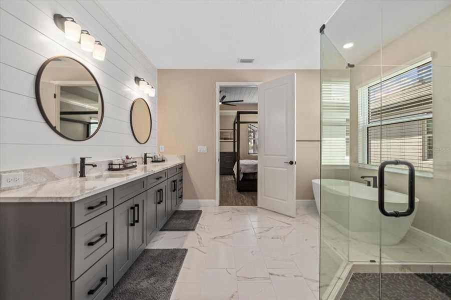 Furnished interior view inside a new home in , Lakewood Ranch (Image 39).
