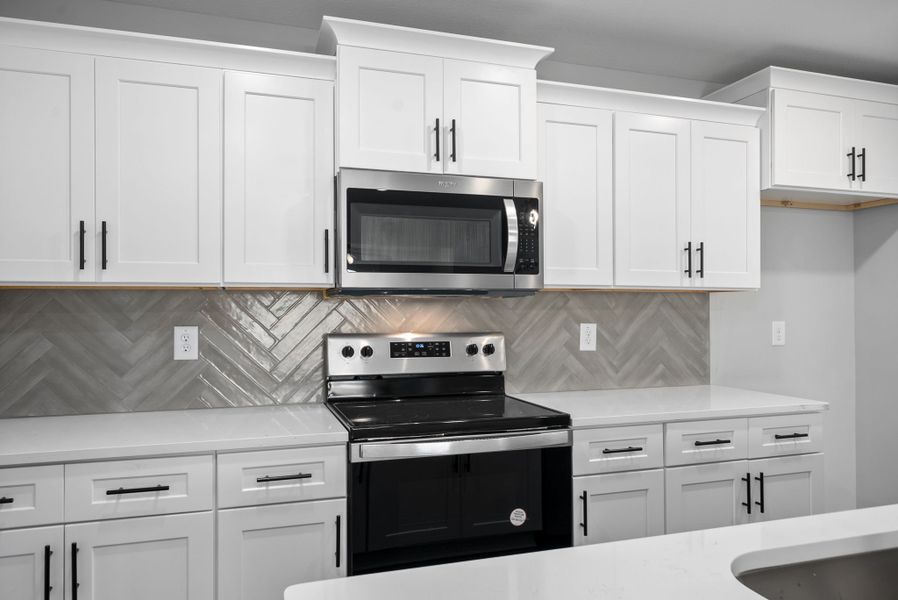 Representative furnished interior of a home built from the Maui by Rockwood Homes in Garrettsburg Meadows, Clarksville (Image 9).