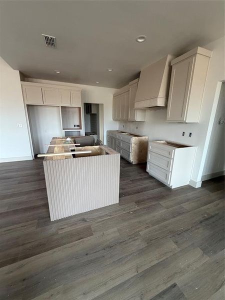 Image 34 of a home in .