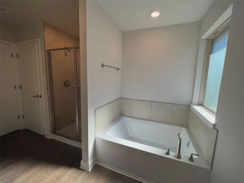 Furnished interior view inside a new home in Bayou Maison, Dickinson (Image 8). Furnished interior view inside a new home in Bayou Maison, Dickinson (Image 8).