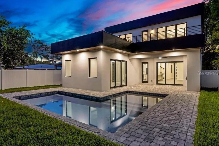 Exterior details and patio area of a home in , Sarasota (Image 3).