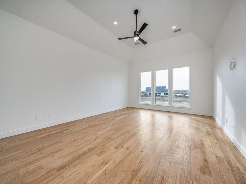 Spacious, unfurnished interior of a new home in , Northlake (Image 19).