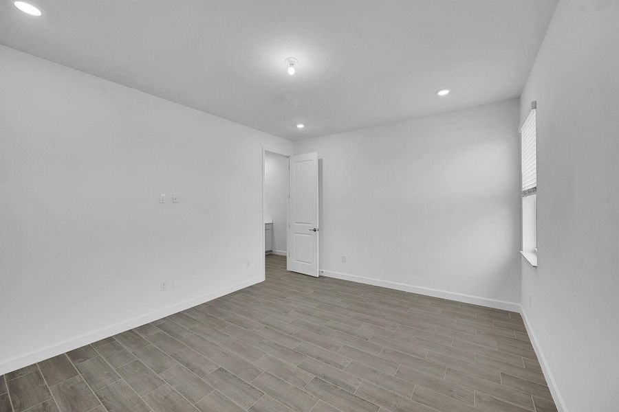 Spacious, unfurnished interior of a new home in Seagrove: The Indies, Fort Pierce (Image 21). Spacious, unfurnished interior of a new home in Seagrove: The Indies, Fort Pierce (Image 21).