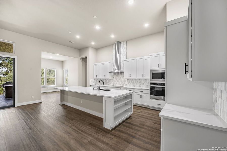 Furnished interior view inside a new home in Arbors at Fair Oaks, Fair Oaks Ranch (Image 7). Furnished interior view inside a new home in Arbors at Fair Oaks, Fair Oaks Ranch (Image 7).