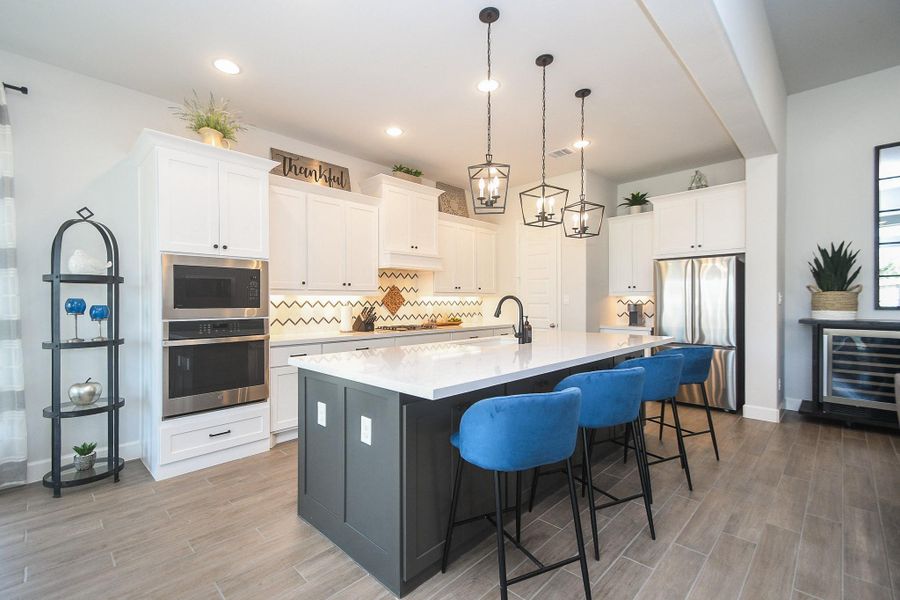 GE appliances and under cabinet lighting