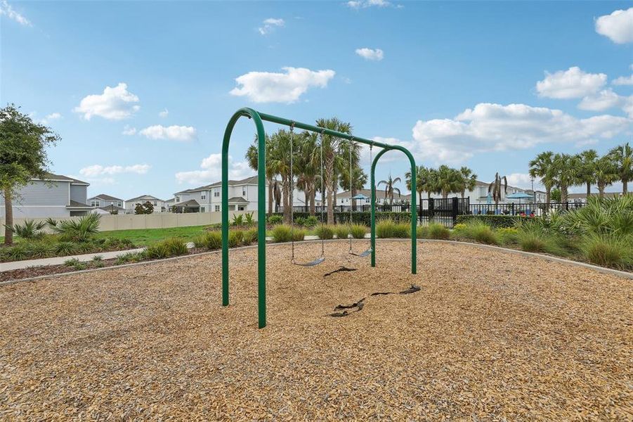 Community amenities in Belle Haven, Davenport (Image 25).