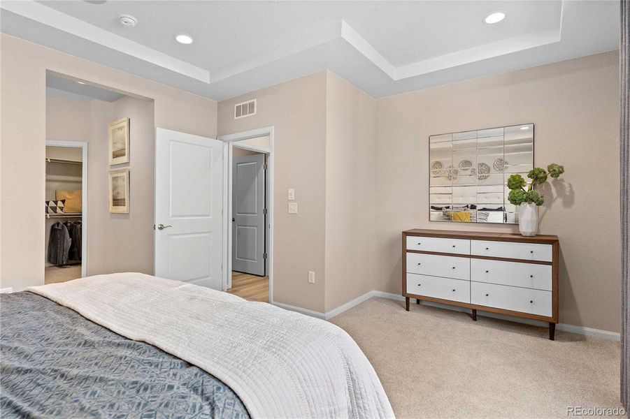 Furnished interior view inside a new home in , Aurora (Image 14).