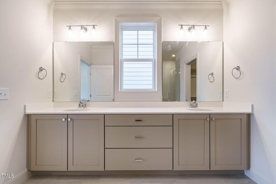 019-1920x1080-bathroom