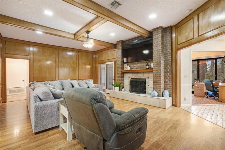Furnished interior view inside a new home in , Reno (Image 5).
