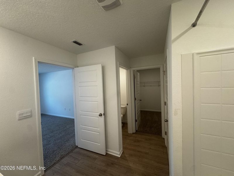 Spacious, unfurnished interior of a new home in The Arbors, Jacksonville (Image 22).